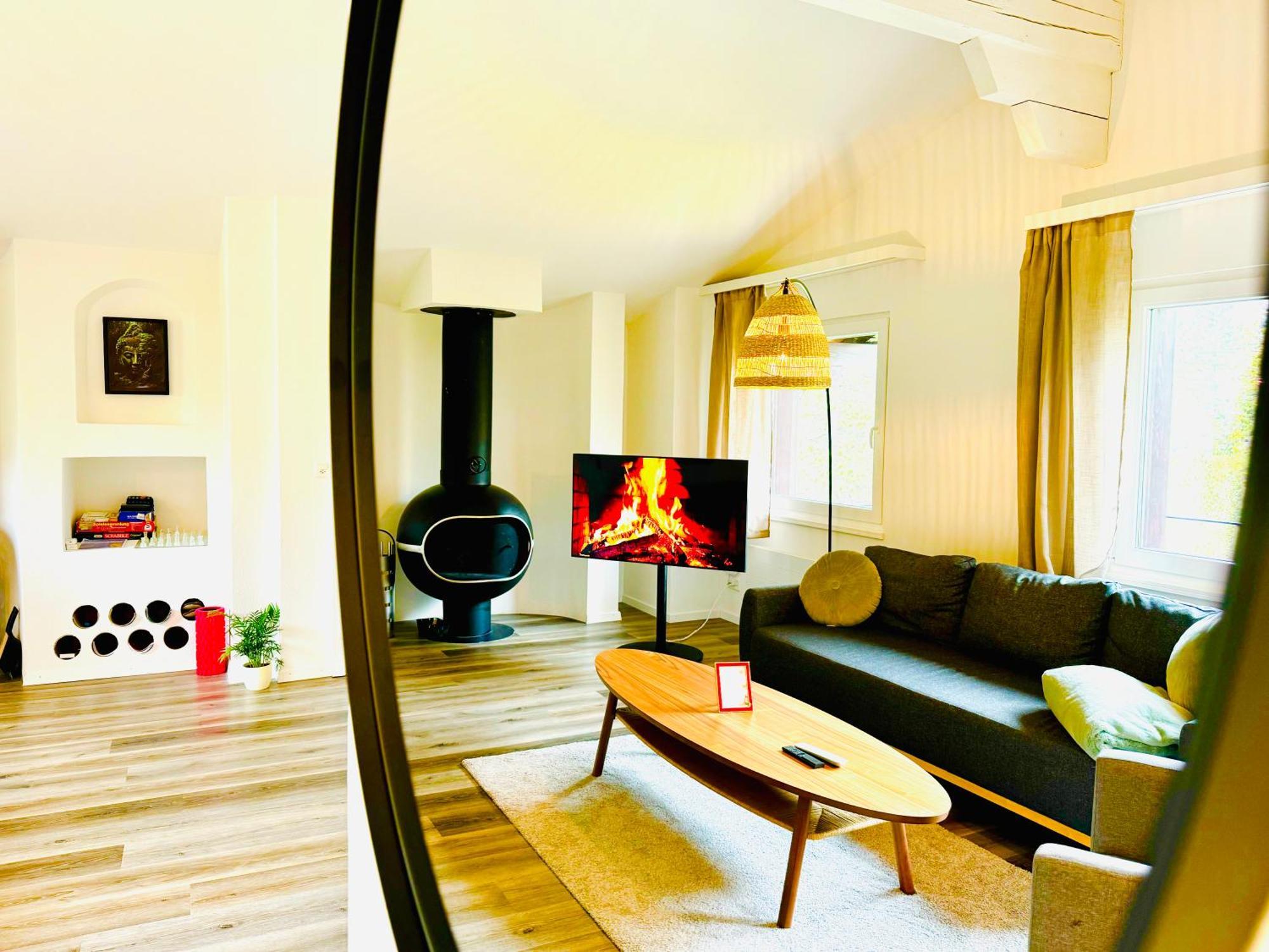 Unique Penthouse With Gallery And Mountain View 坎德施泰格 外观 照片
