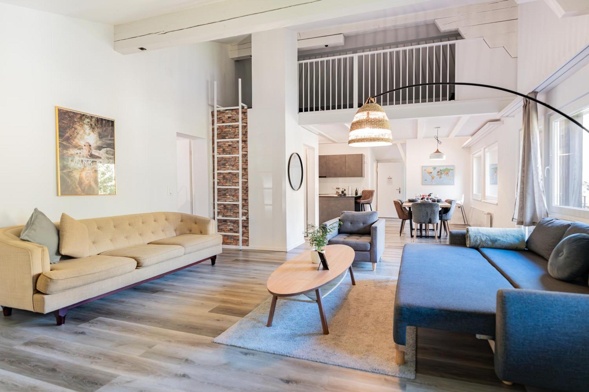 Unique Penthouse With Gallery And Mountain View 坎德施泰格 外观 照片