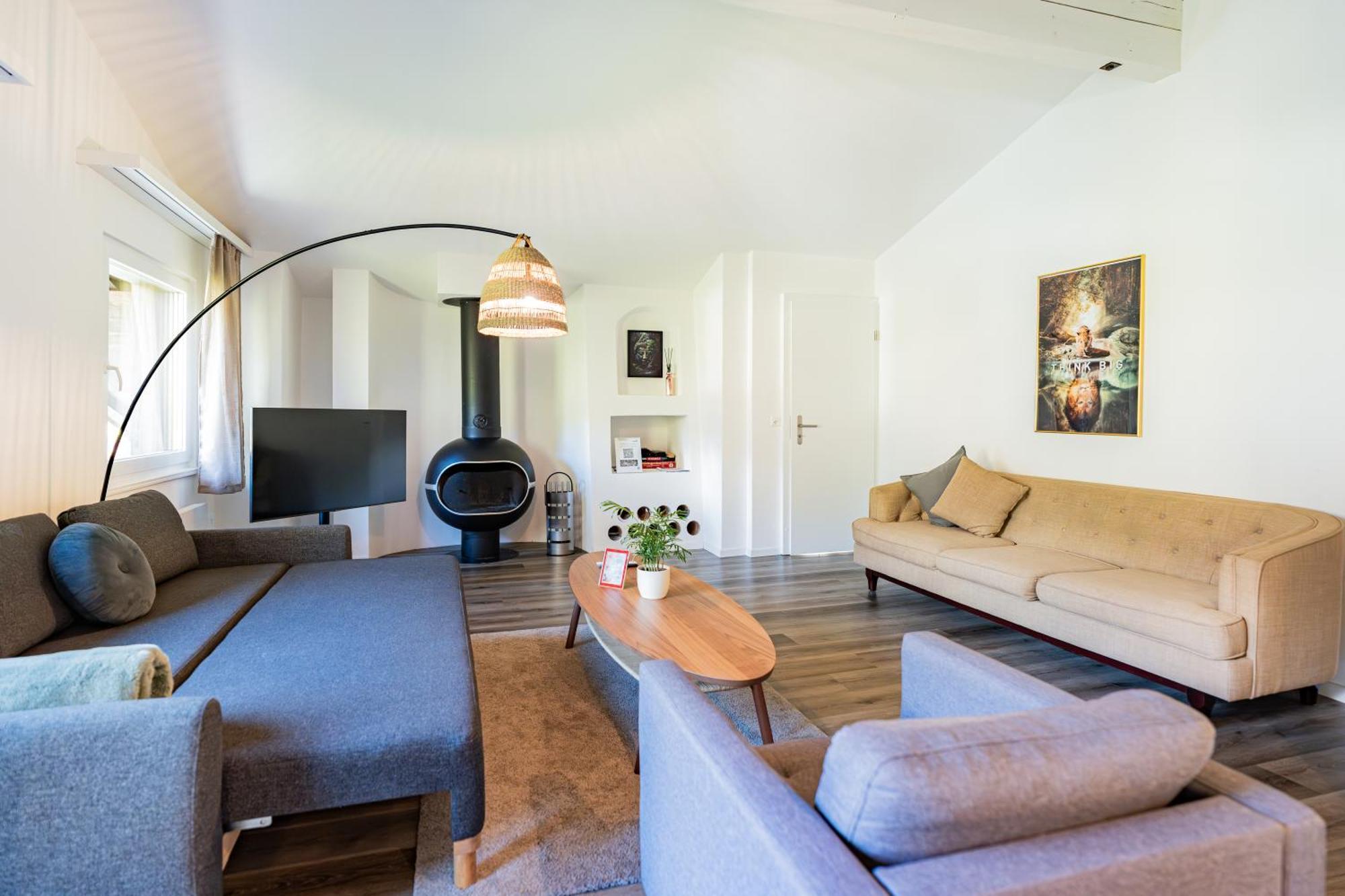 Unique Penthouse With Gallery And Mountain View 坎德施泰格 外观 照片