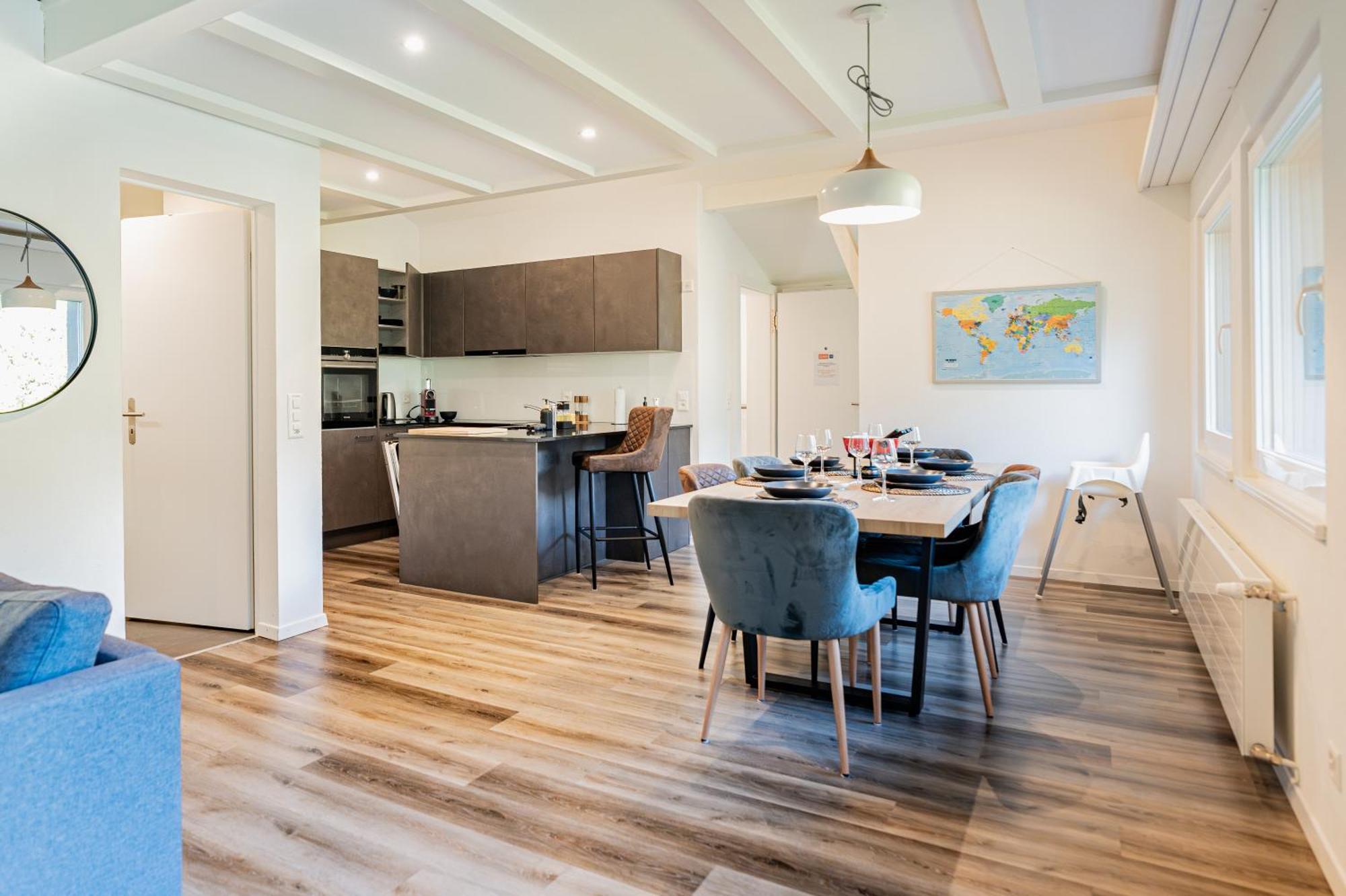 Unique Penthouse With Gallery And Mountain View 坎德施泰格 外观 照片