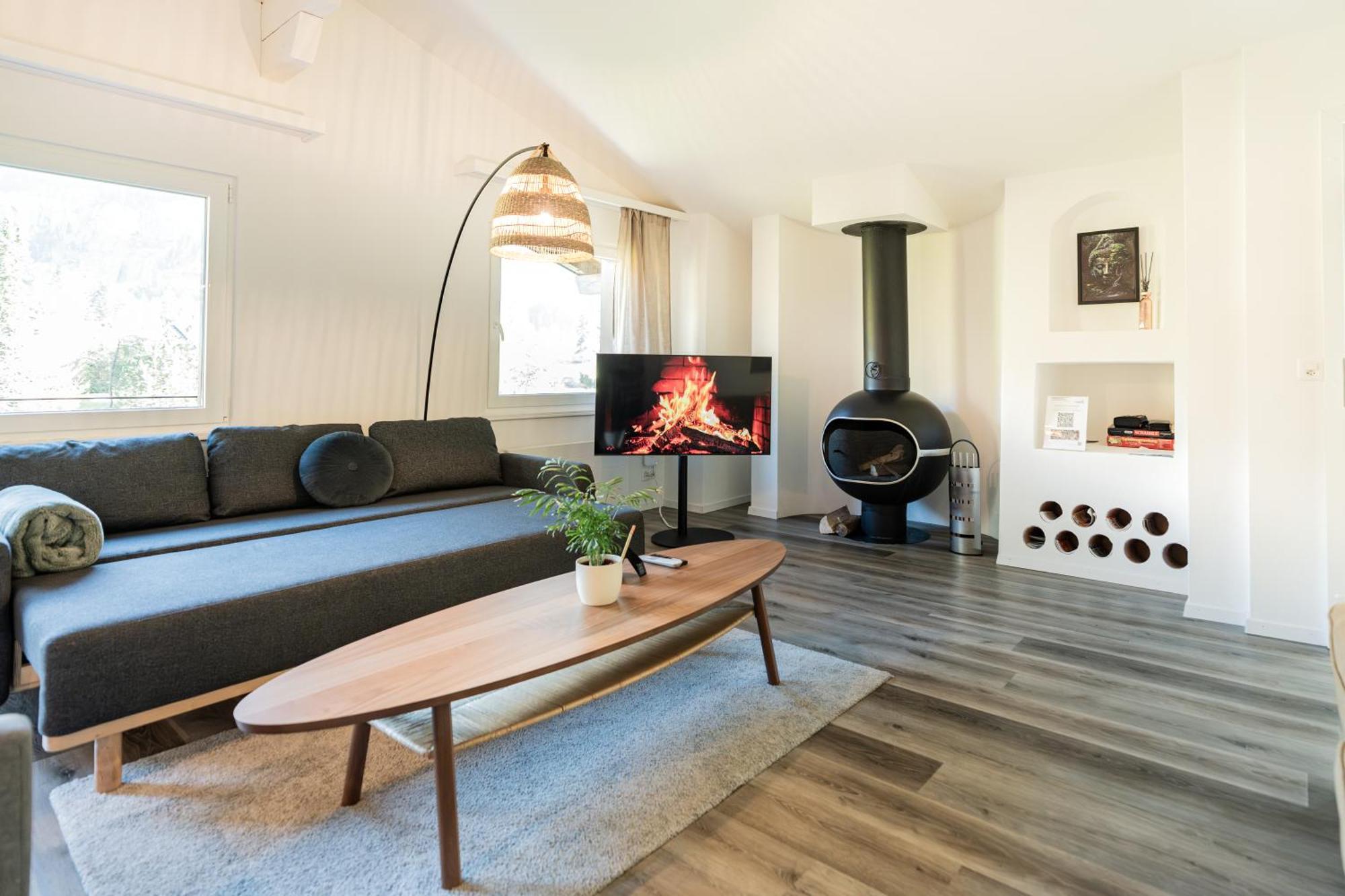 Unique Penthouse With Gallery And Mountain View 坎德施泰格 外观 照片